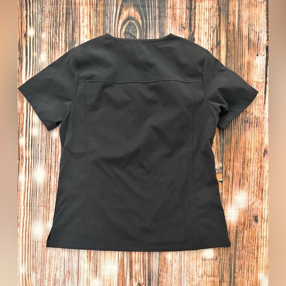 MEDELITA VISTA V-NECK SCRUB TOP - Picture 7 of 11